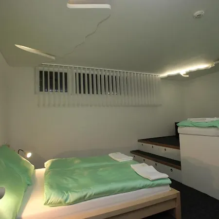 Penzion14 Konukevi Hostinné
